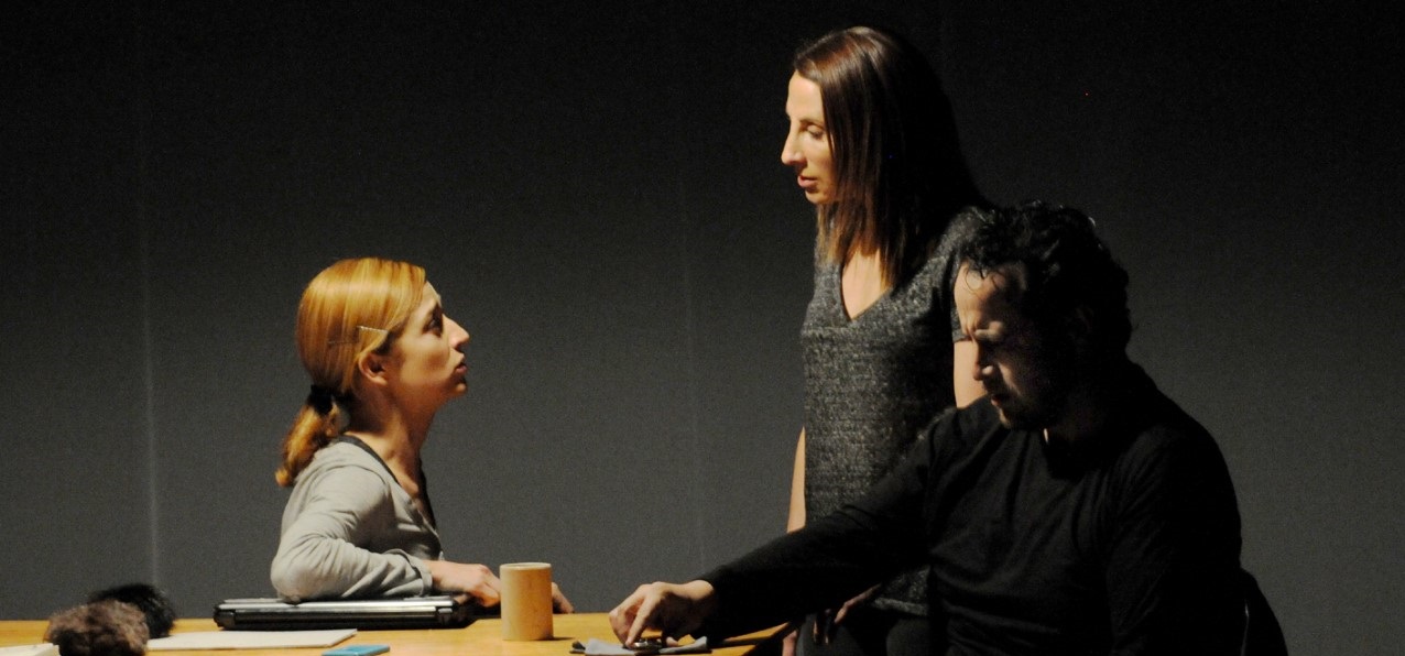La obra Abismo inicia temporada en Teatro Helenico con la actriz Monica Huarte