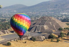 PhiCine  el nuevo auto cinema que tendrá como escenario las pirámides de Teotihuacán.